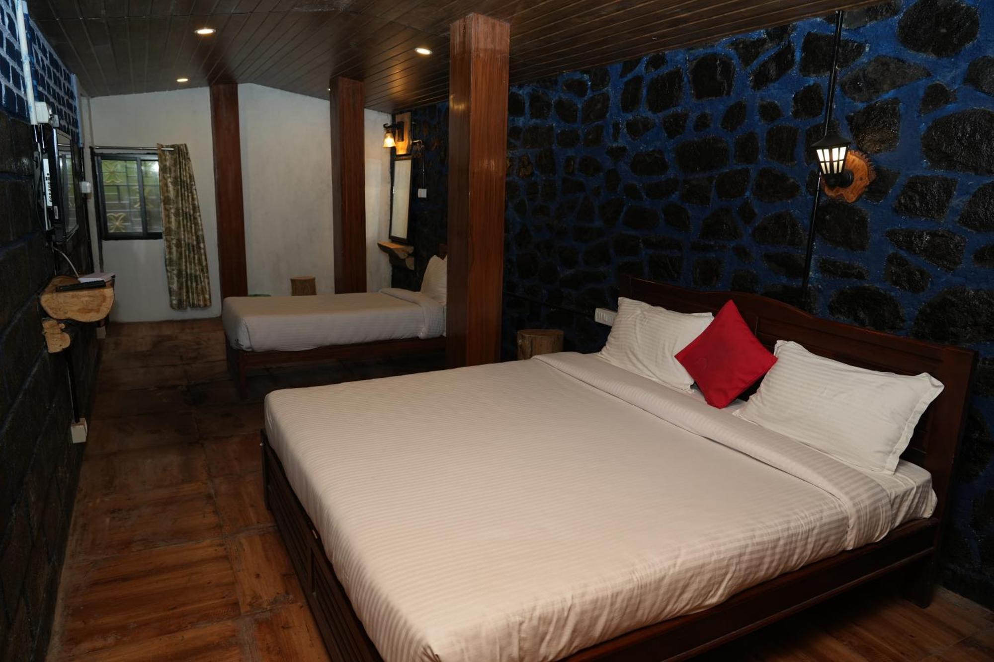 Vetrivel International By Brown Tree Resorts Кодайканал Экстерьер фото