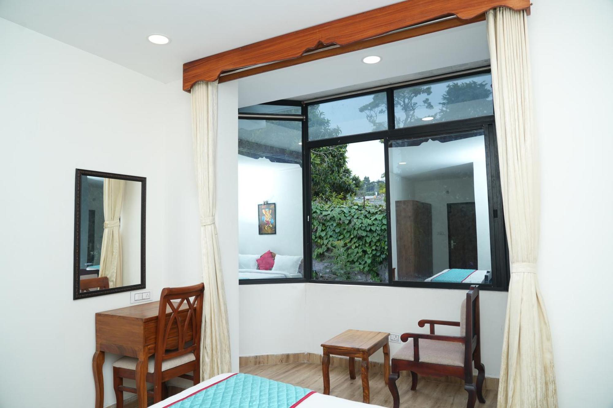 Vetrivel International By Brown Tree Resorts Кодайканал Экстерьер фото