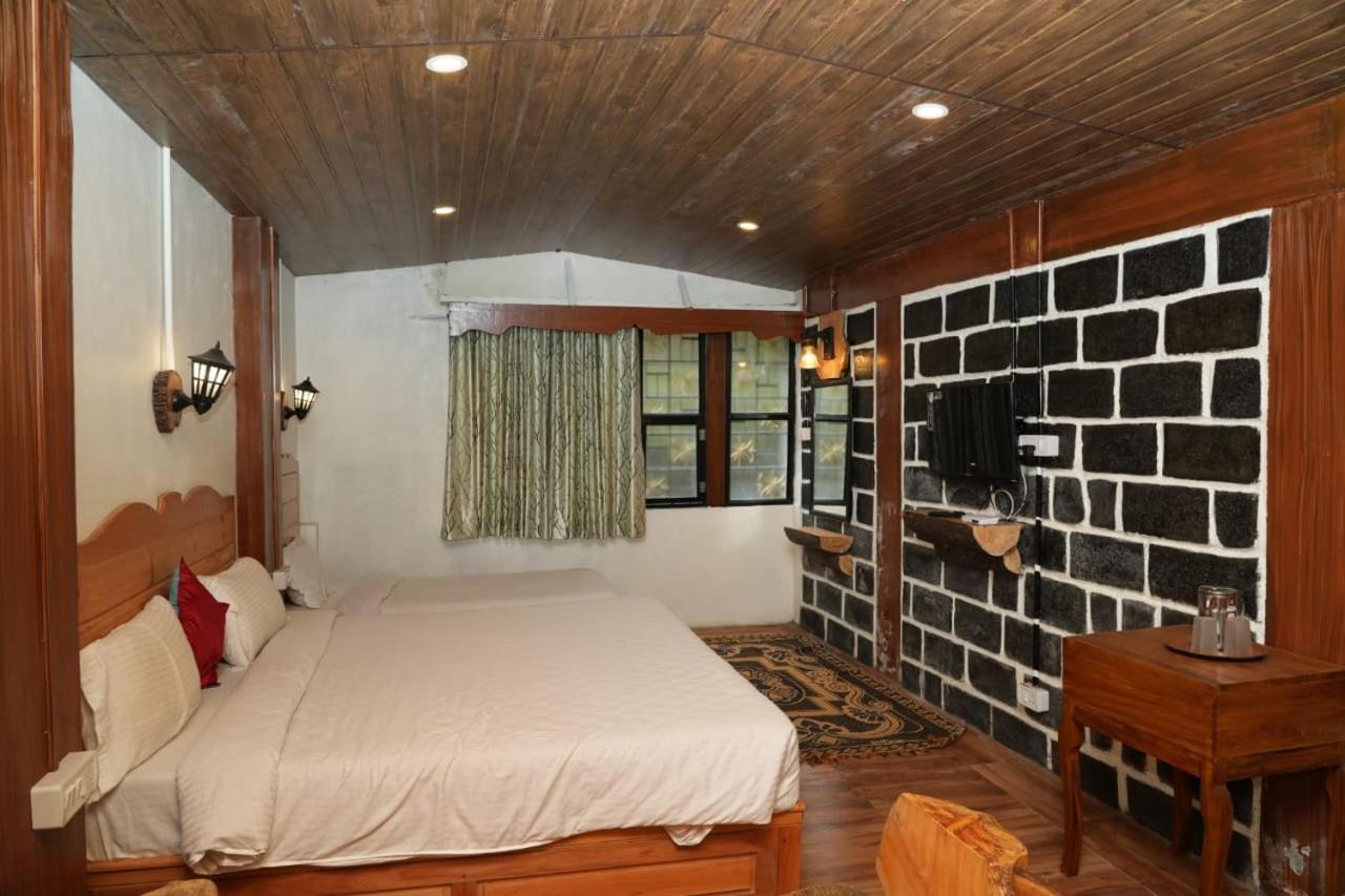 Vetrivel International By Brown Tree Resorts Кодайканал Экстерьер фото